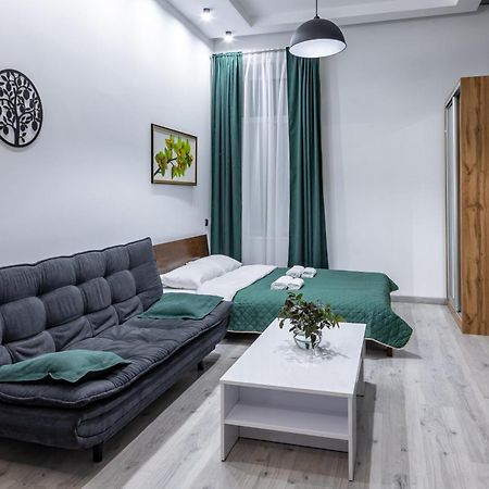 Cozy Apartments Center Lviv Bagian luar foto