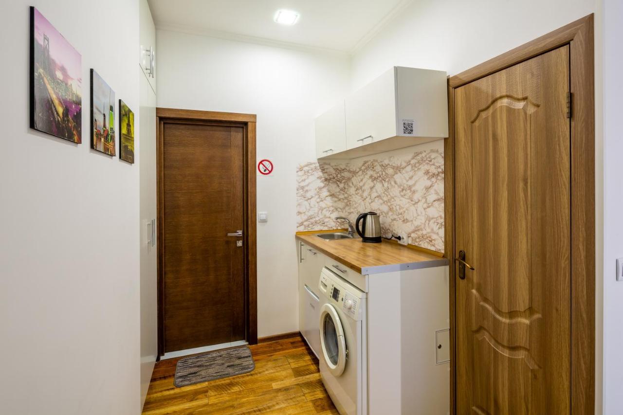 Cozy Apartments Center Lviv Bagian luar foto