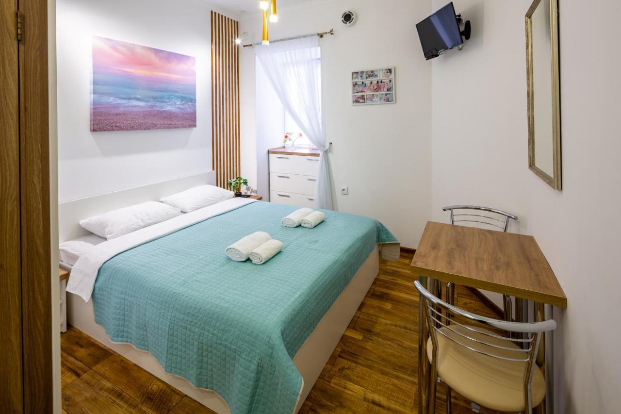 Cozy Apartments Center Lviv Bagian luar foto