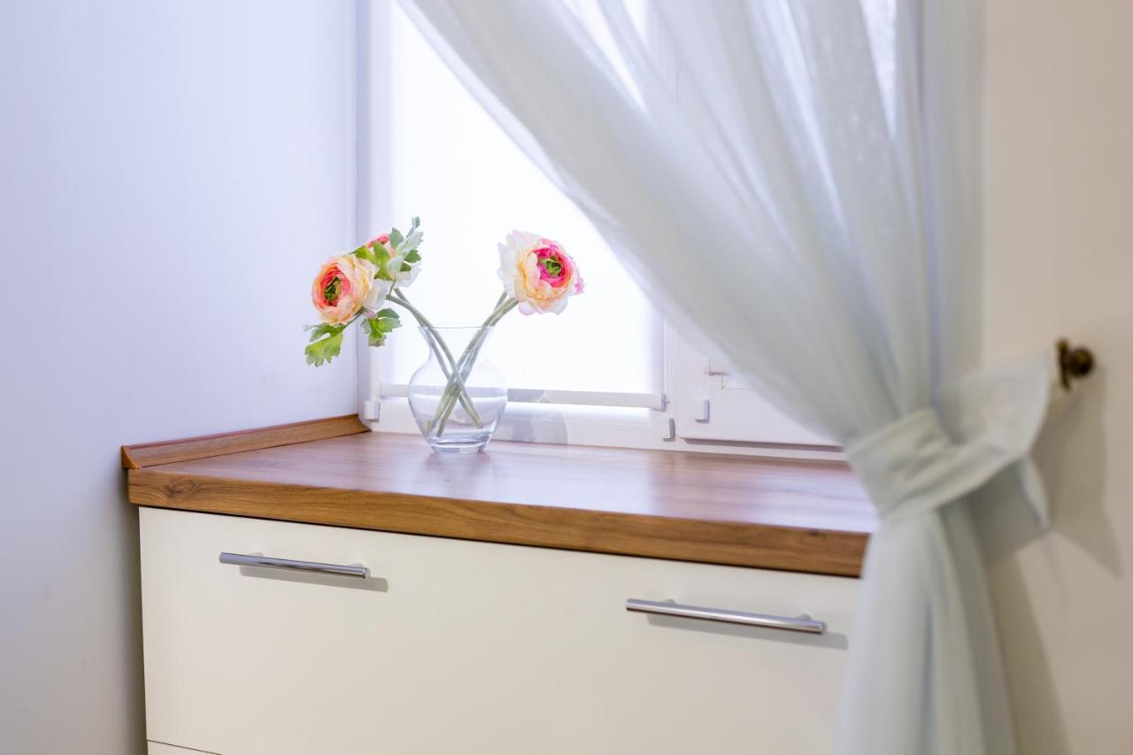 Cozy Apartments Center Lviv Bagian luar foto