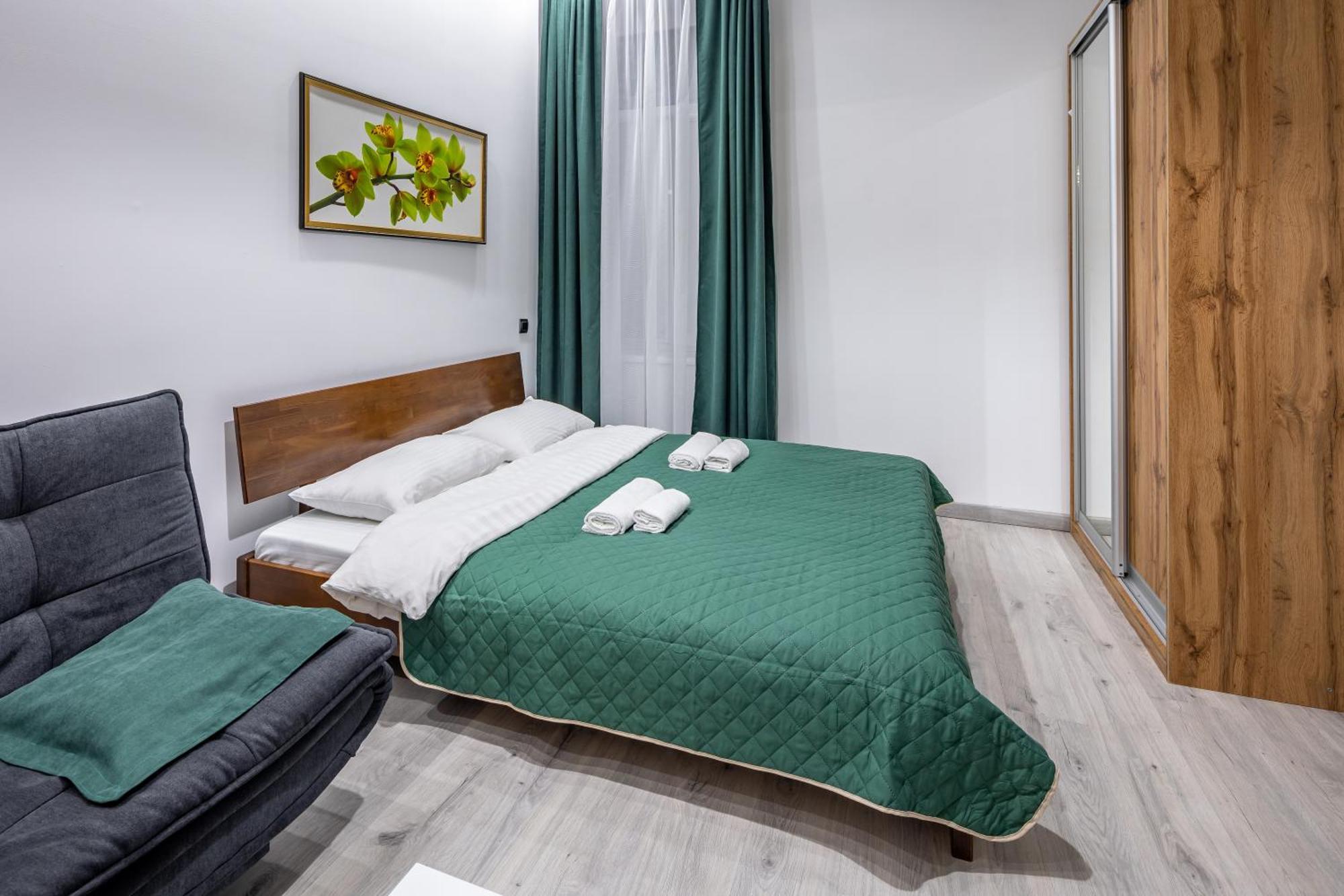 Cozy Apartments Center Lviv Bagian luar foto