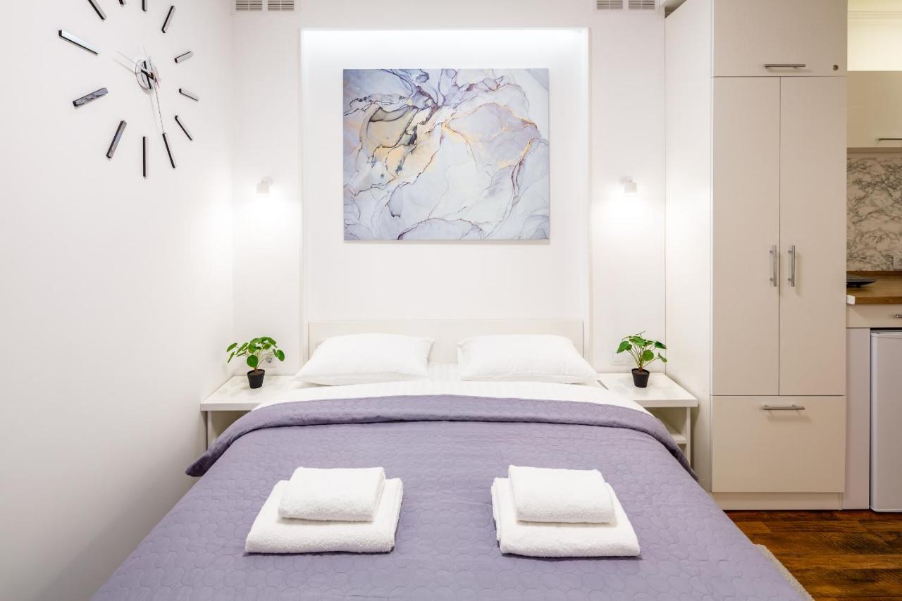 Cozy Apartments Center Lviv Bagian luar foto